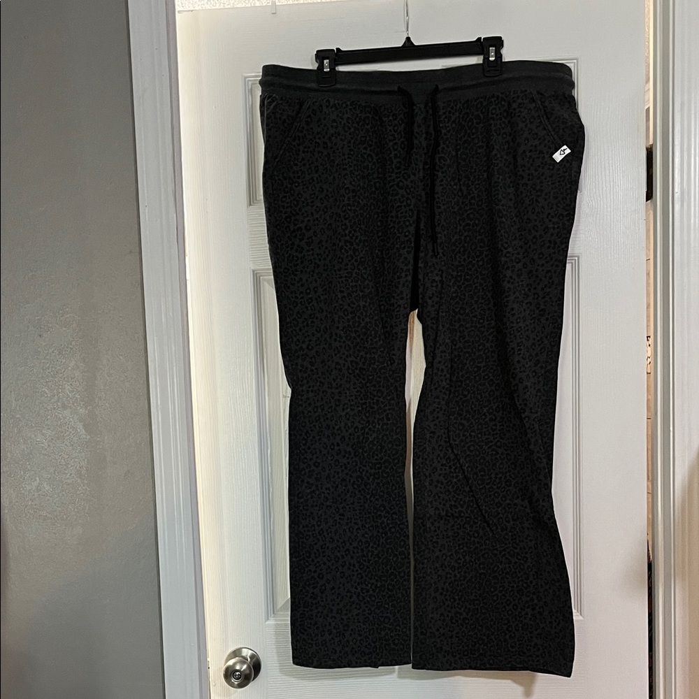 Torrid 2 Black Leopard-Print Drawstring Sweatpants - image 1